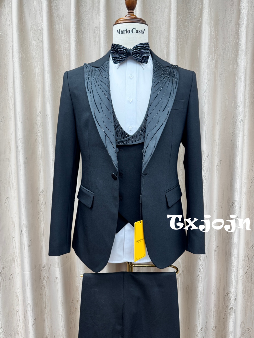 上品なフォーマルメンズスーツ3ピースセット 結婚式新郎用セッ - Men Formal Wear For Wedding のレビューと価格