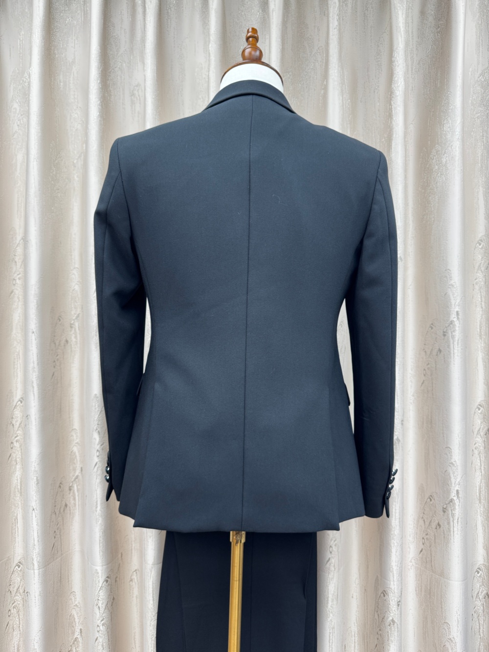 上品なフォーマルメンズスーツ3ピースセット 結婚式新郎用セッ - Men Formal Wear For Wedding のレビューと価格