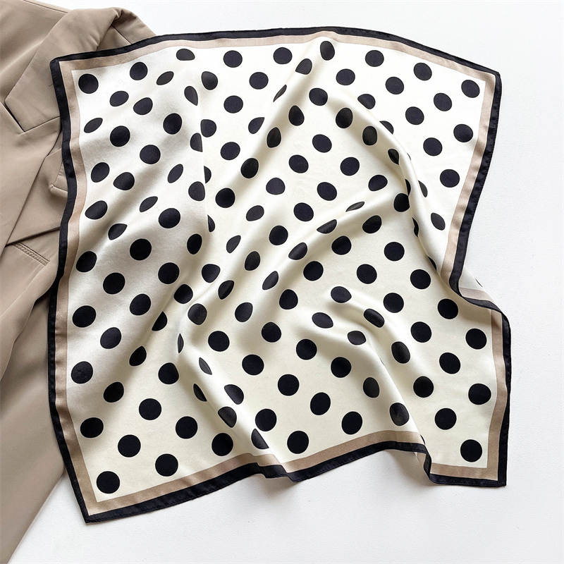 女性のための純粋なシルクスカーフ,小さな正方形のバンダナ,女 - Silk Tie Woven のレビューと価格