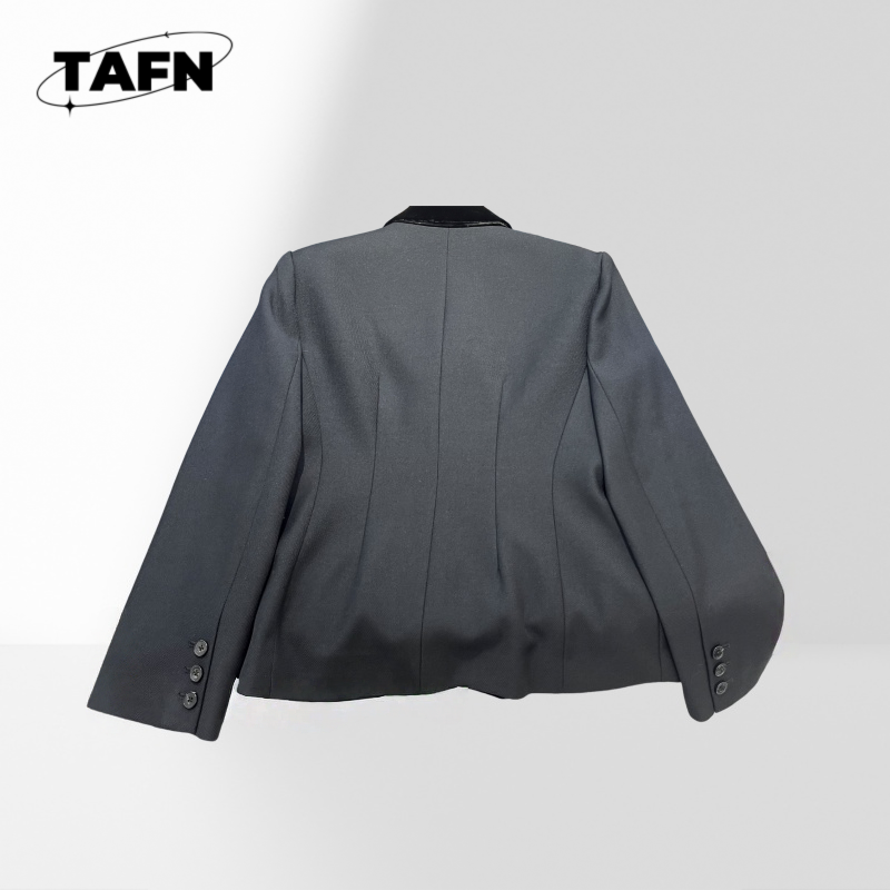 ビジネスルックに最適なシックなメンズブレザー ビジネス用のメ - Mens Formal Look のレビューと価格